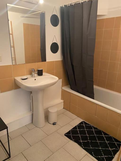 Loft/Jardin Et Parking : Le Petit Clos Bourdet Honfleur Extérieur photo